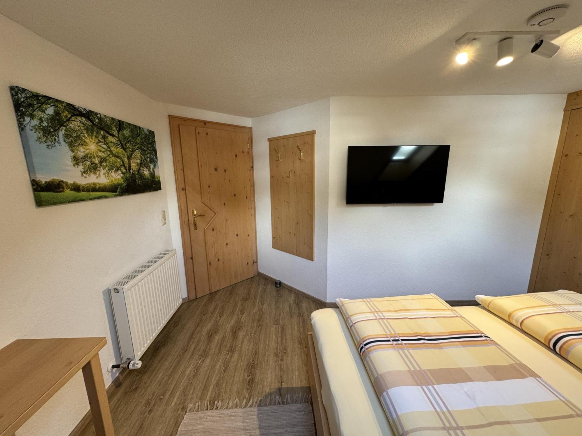 Ferienwohnung Haus St. Bernard Pettneu am Arlberg Exterior foto